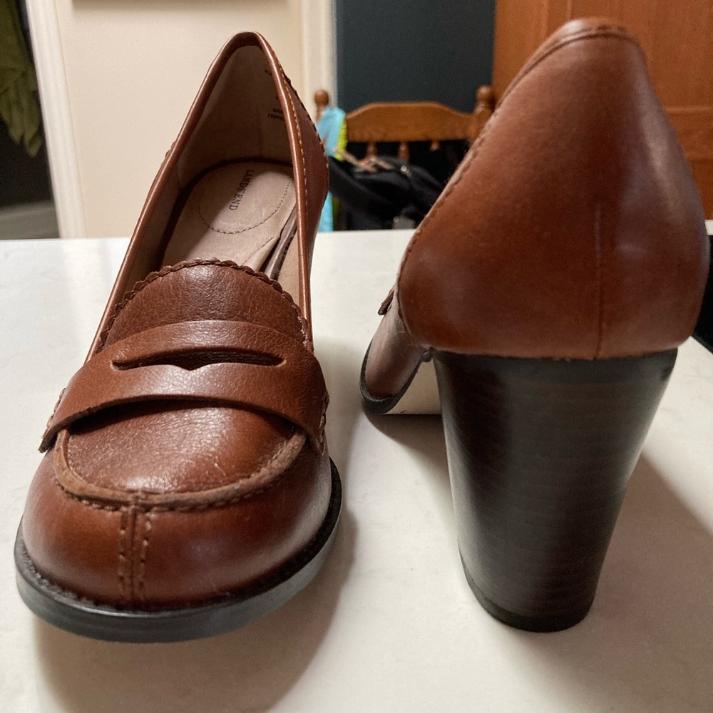 Lands' End Brown Leather Penny Loafer. Size 8  3” Block Heels